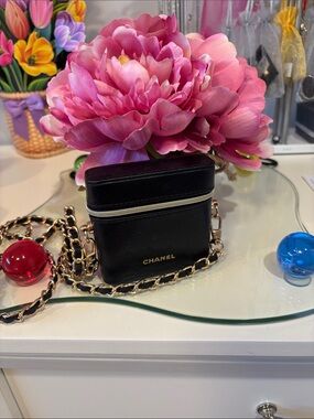 CHANEL Beauty Mini Black Leather Vanity Crossbody with Gold Chain